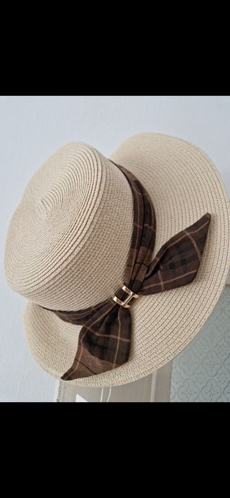 Pălărie Hrms  Chnl, model 2026, 3 modele, 10 ron prin posta roma