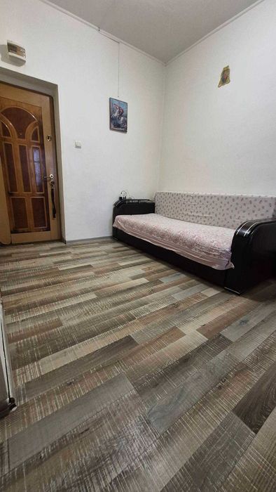 Garsoniera confort 1 in Onesti, zona centrala, etaj 2.