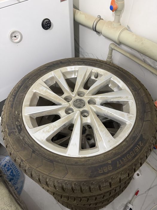 215/55R17 зимние покрышки и диски
