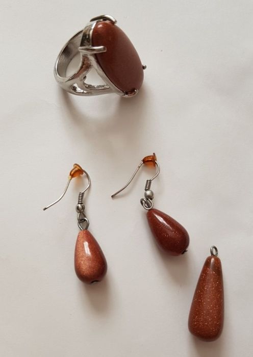 Украшения из авантюрина