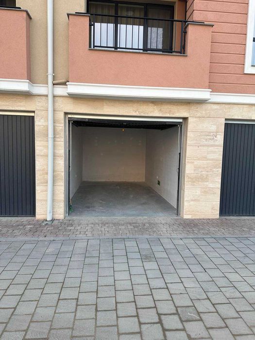 Дава се под наем Тристаен апартамент в Пловдив, Южен - 90 кв.м за 648.21 € - Снимка #13