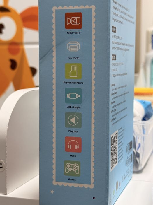 Aparat foto dogital pentru copii cu imprimare instantanee