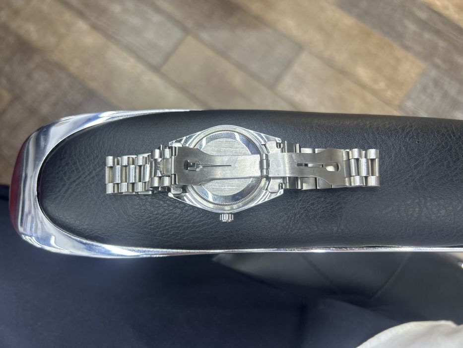 Часы Rolex с арабскими цифрами