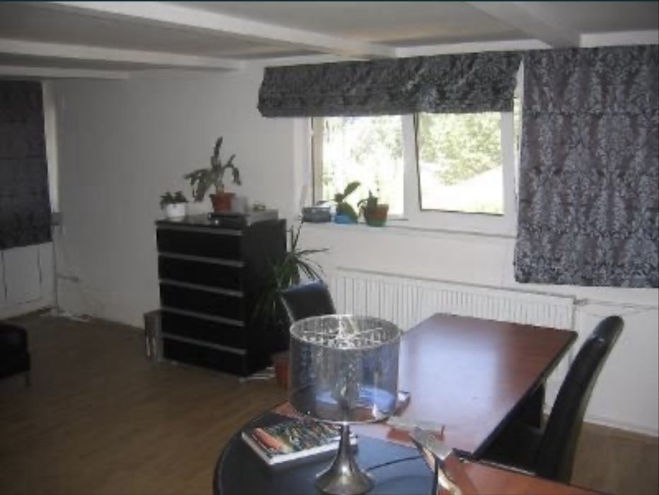 Inchiriez service  auto utilat 1000€