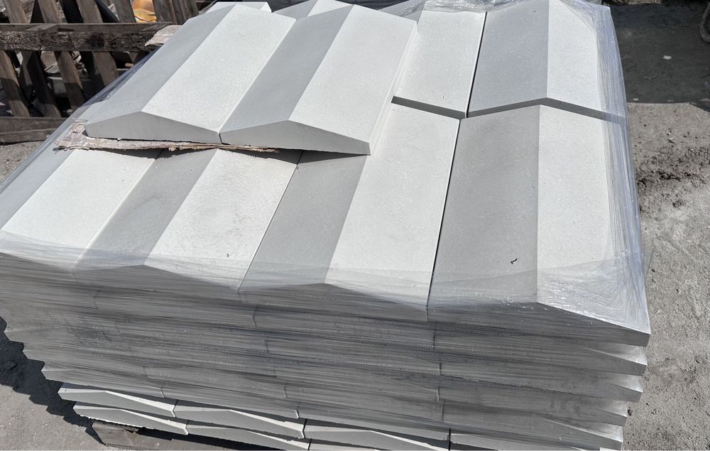 Capace si interval gard - albe sau gri - din beton pentru gard