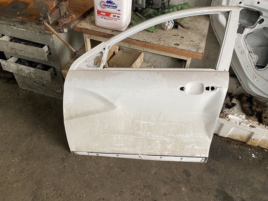 Двери на лада веста кросс