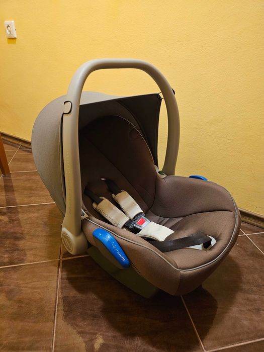 Кошница/Столче за кола Avionaut с IsoFix база