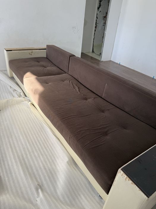 Продам диван 3.50