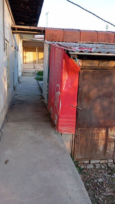 Srochna sotiladi ush qo'ndi 2 sotix