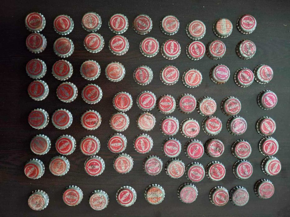 Стари капачки от бутилки