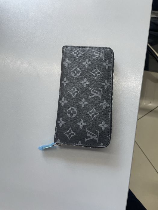 Продается кошелек LOUIS VUITTON