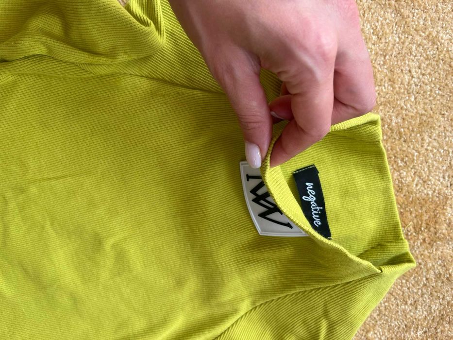 Тениска Salsa GUESS, блуза Negative Pause Jeans рокля Tommy Hilfiger