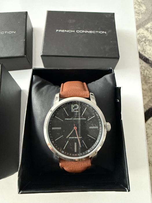 Часовник FRENCH Connection