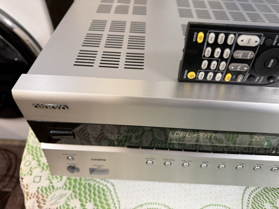 Onkyo TX-SR608 Като нов