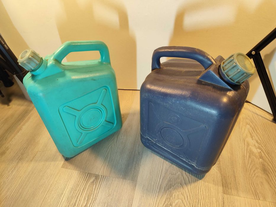 Set de bidoane comunism comuniste de 3 si 5L