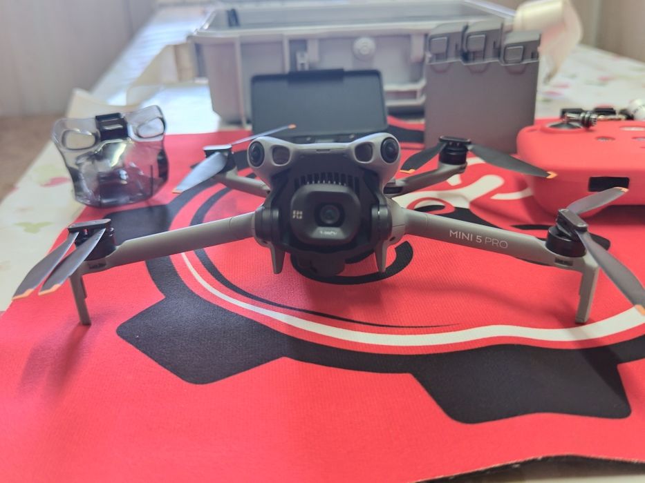 Квадрокоптер DJI Mini 5 pro fly more DJI RC-N3