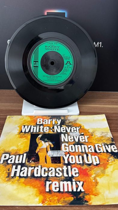 Disc de vinil Barry White - Never Gonna Give You Up (remix Paul Hardcastle)