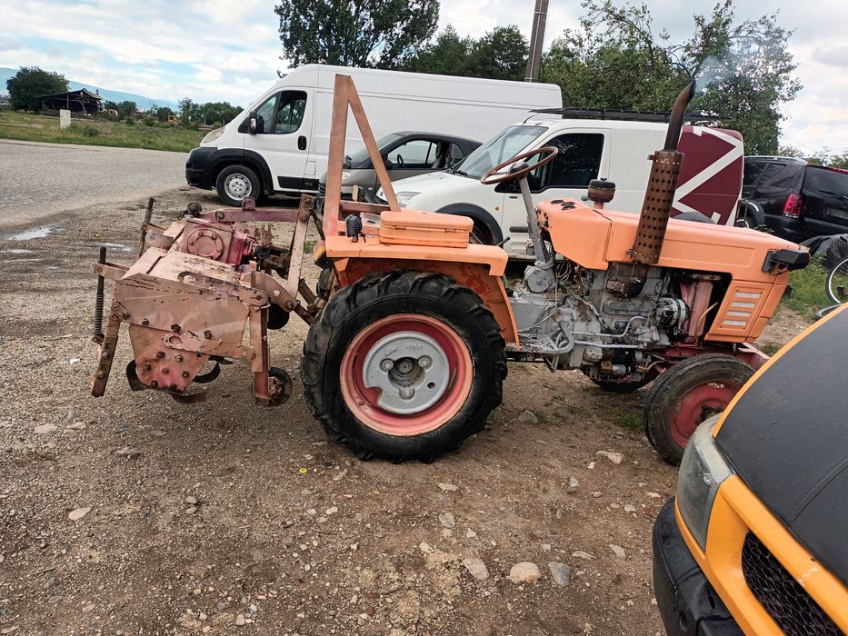 Vând tractor cu freză în stare de funcționare