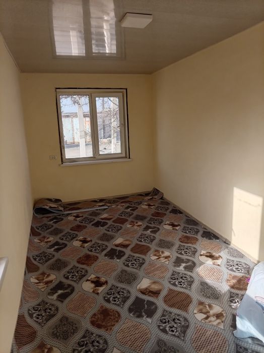 Срочно 2 хонали квартира сотилади. 1 этаж.