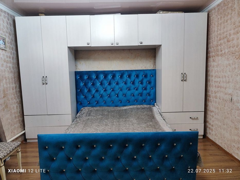 Спальный гарнитур