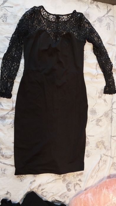 Продам платья на новый год