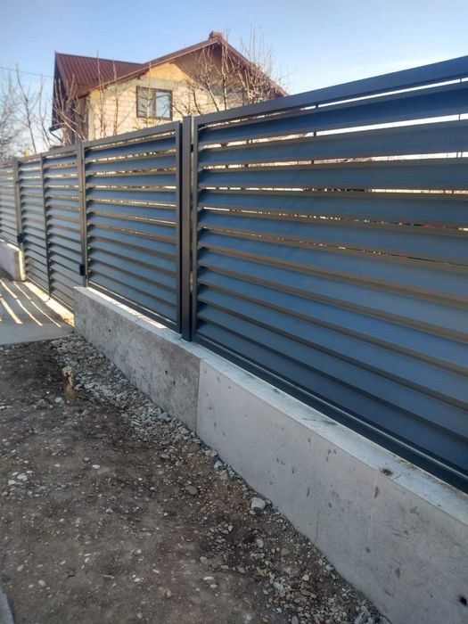 Garduri si porti stil jaluzele, sipca metalica, tabla cutata