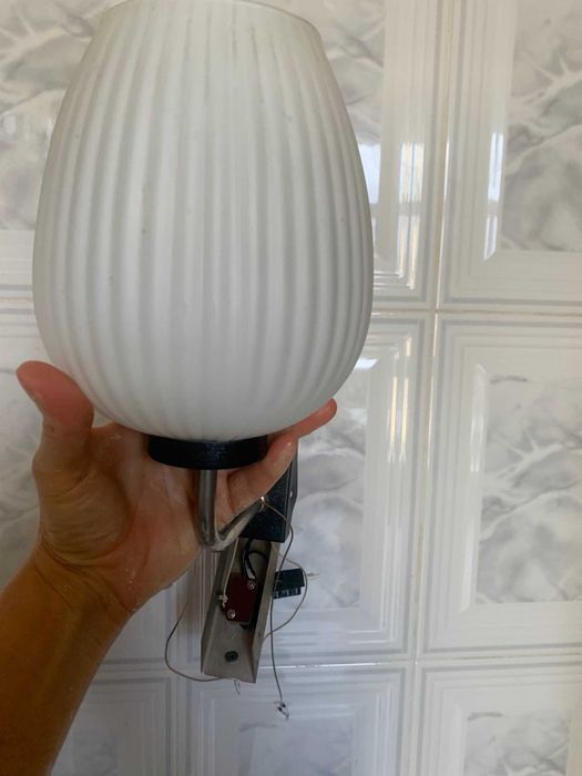 Продавам полилей и аплик