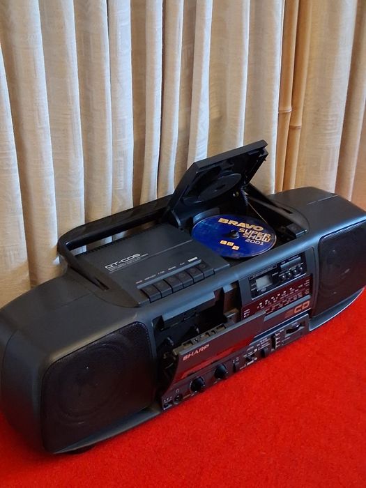 Radio -Casette Sharp