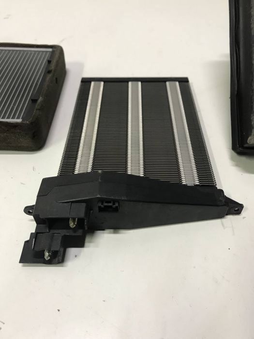Calorifer radiator clima AC apa antigel caldura electric Passat B6 3C