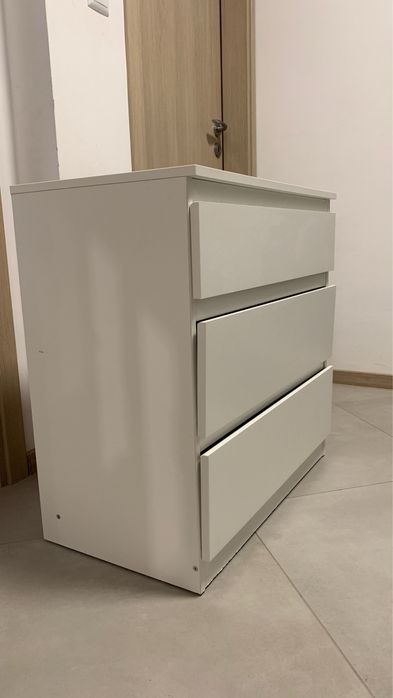 Триместен разтегателен диван с ракла под лежанката