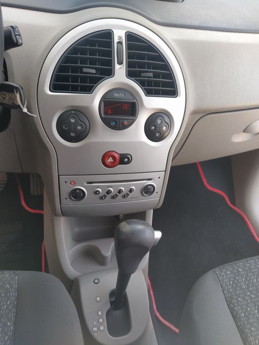 Продавам  Рено Модус Автоматик