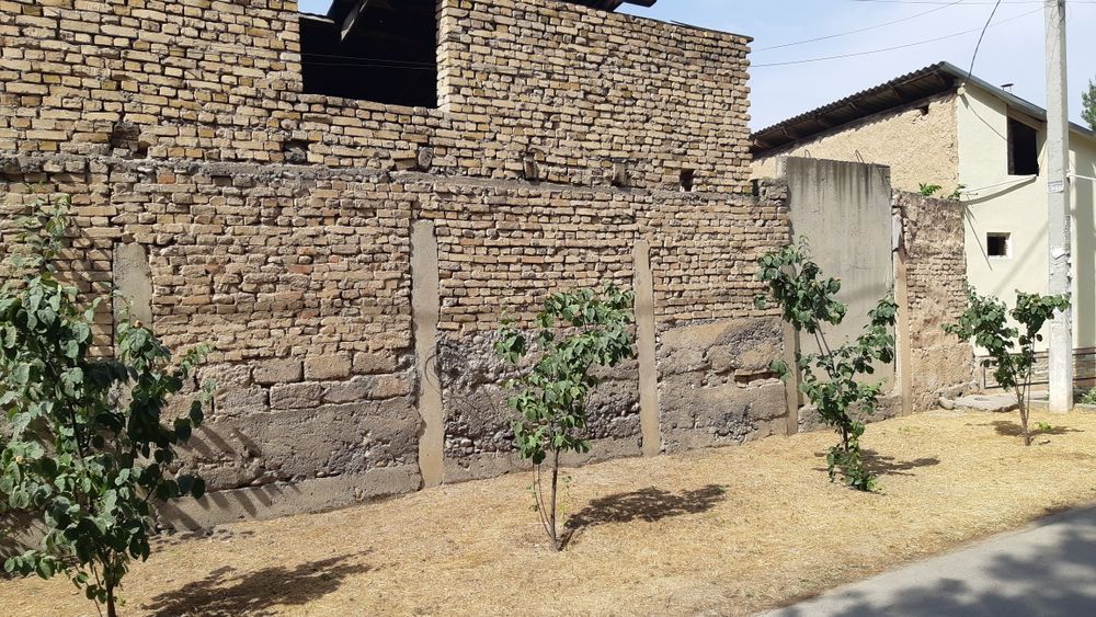 М.Улугбекский р-н,Амир Темур Про-ся 2-соток земельный участок