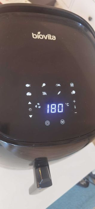 Friteuză cu aer cald / Air fryer Brava-XL, Digitală, 5.5 Litri, 1800W