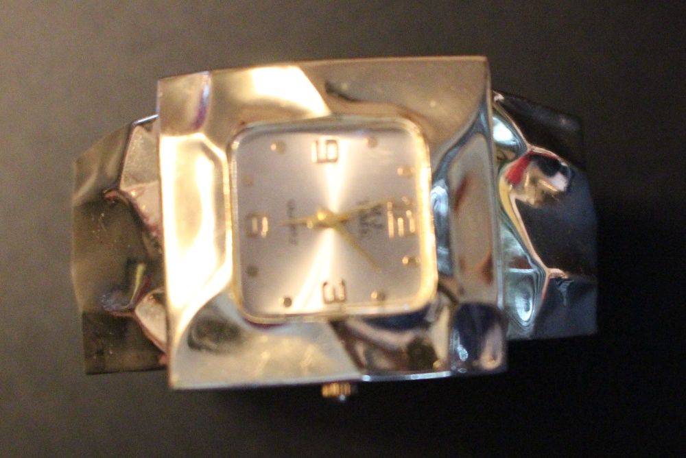 Нови часовници MJ Time