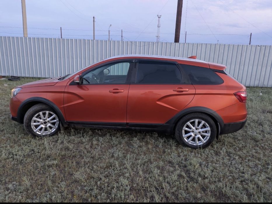 Продается Lada Vesta SW Cross 2019