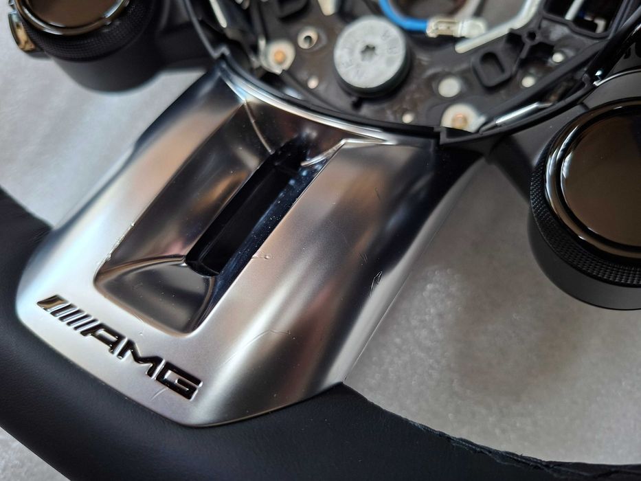 Нов Оригинален Волан Алкантара AMG Mercedes W206 W223 W213 W257 W167 W254 63 65 C63 E63