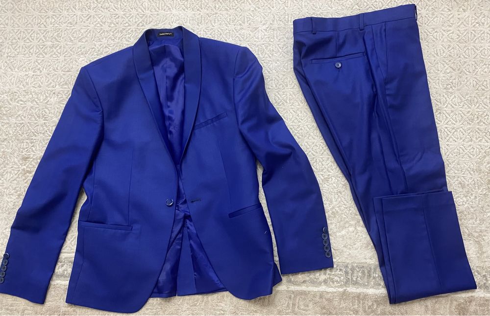 Продам костюм мужской