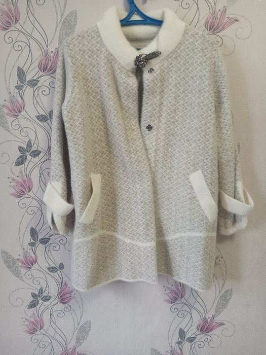 Продам женскую одежду