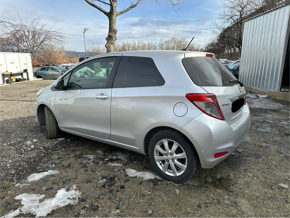 Toyota Yaris Тойота Ярис 1.33 vvti 99 кс 2011г На Части!