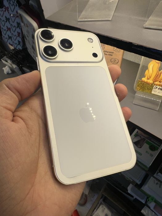 Iphone 11 в корпусе Iphone 17 pro 128Gb
