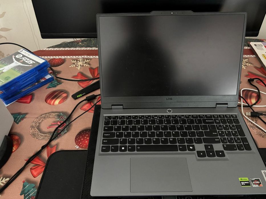 Vând Laptop gaming Lenovo 15ARP9,Ryzen 7 7435 HS ,24 Gb,512 Gb SSD,RTX 4050