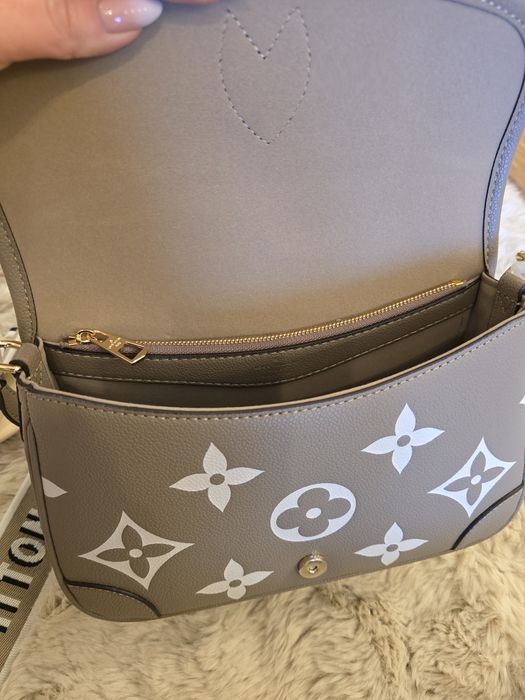 Налична чанта Louis Vuitton Diane