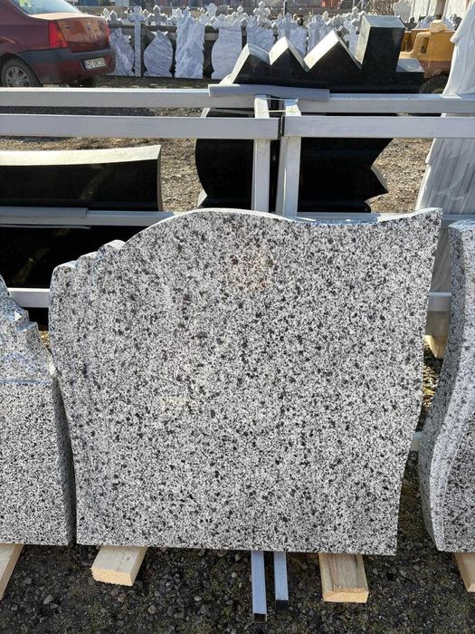 15% reducere la monumente funerare marmura si granit