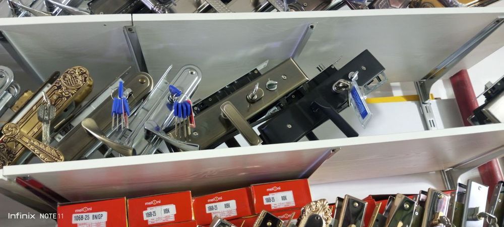 Установка замков  ремонт   вскрытие  замок урнатиш  ешик очиш zamok oc