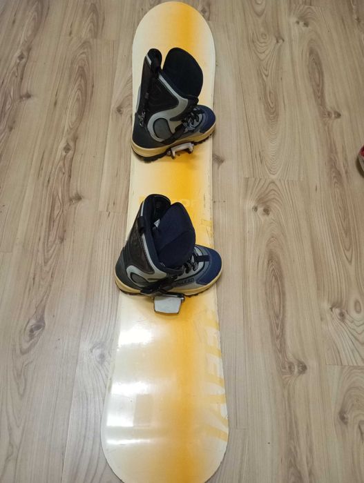 Продам ботинки с креплением для сноуборда