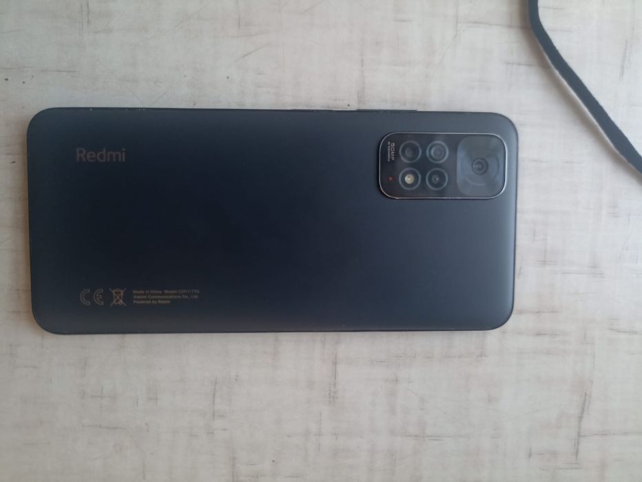 Продам срочно редми 11