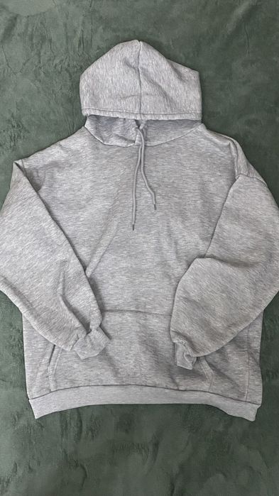 Серое лёгкое худи с капюшоном