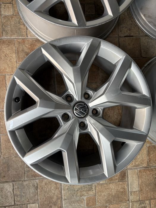 Оригинални джанти Volkswagen VW Amarok 19" 5х120