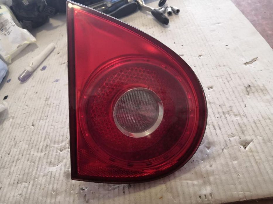 stop tripla lampa dreapta spate parte haion vw golf 5 originala