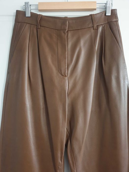 Кожен панталон Massimo Dutti